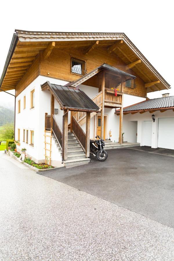 Apartment Weberhaeusl Bramberg am Wildkogel Exterior photo